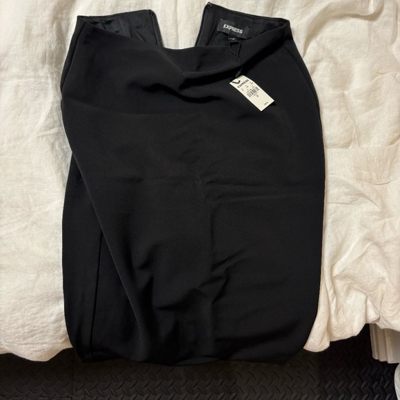 Express - Black Pencil Skirt, Size 00 - Picture 1 of 2